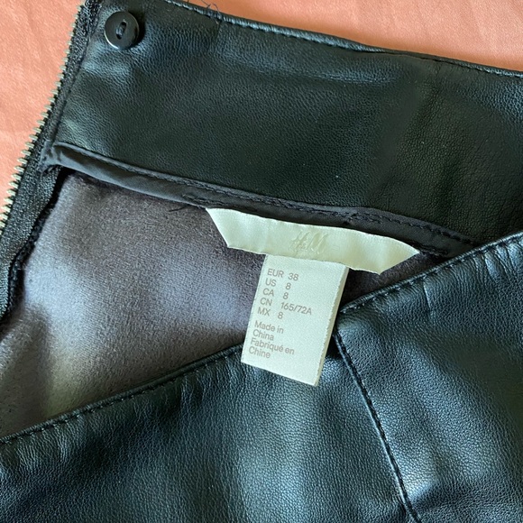 Pleather H&M - Picture 5 of 5